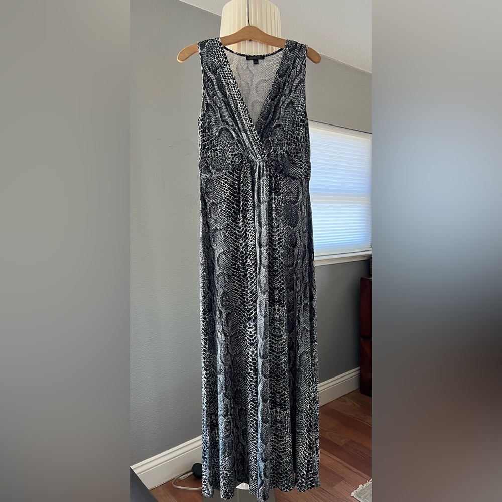 Rachel Zoe snake print maxi maternity dress